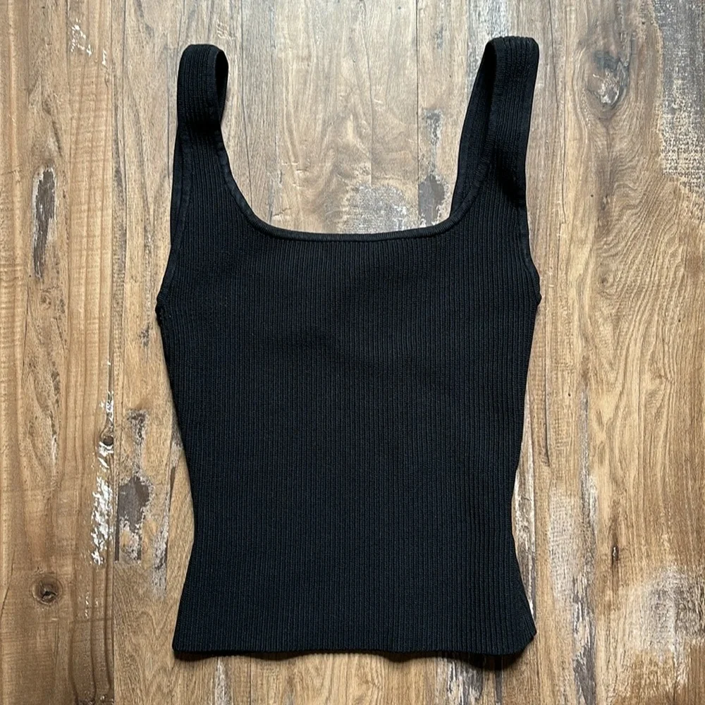Aritzia Black Ribbed Tank Top - Picture 1 of 4
